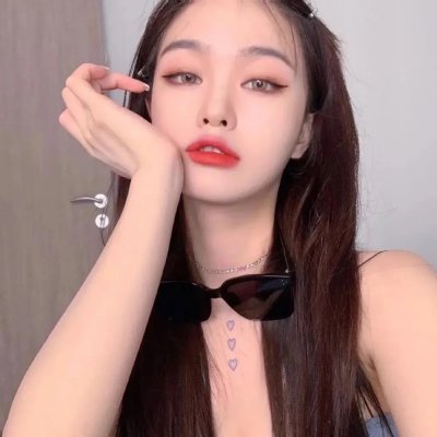 女帝还是小可怜,被我收养